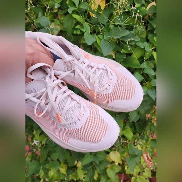 Size 9.5 - New Women's ON Cloudpulse Next Beige&Orange - Picture 12 of 13